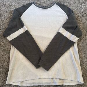 Men’s long sleeve shirt. Size 2XL